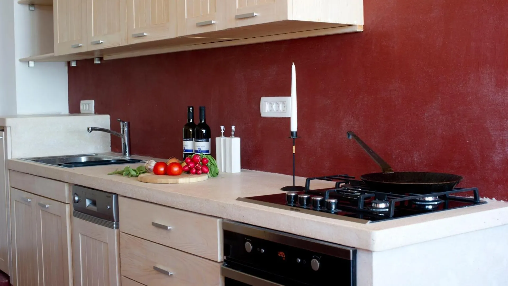 Apartment Pomalo - Home In Opatija