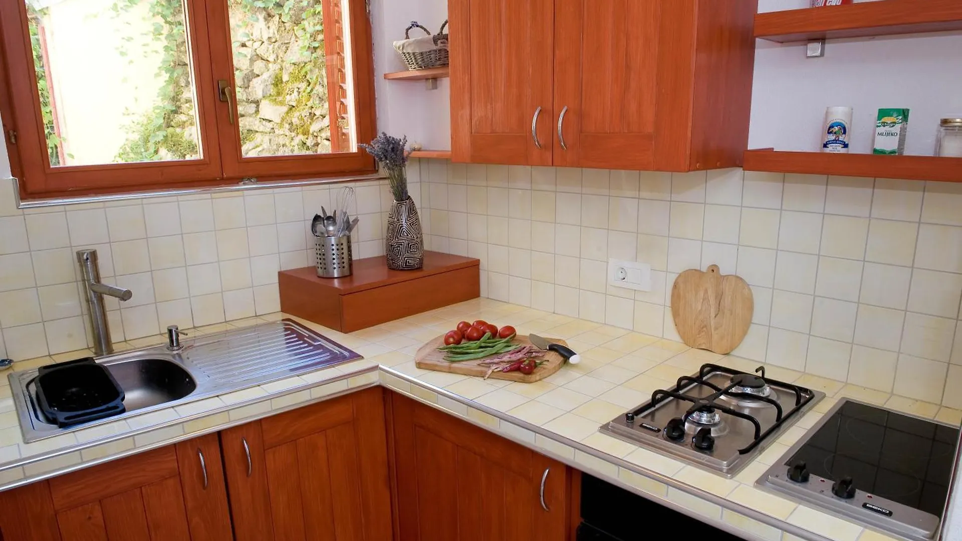 Apartment Pomalo - Home In Opatija